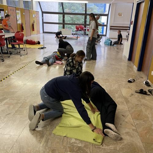 Auf die Decke bringen